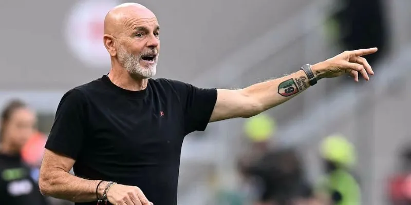 Nhà cầm quân Stefano Pioli có mức thu nhập hàng đầu thế giới